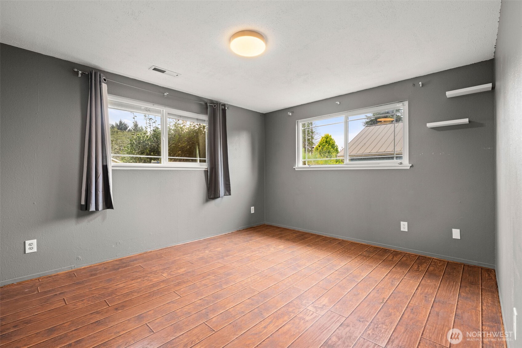 1209 Dundee Drive , Cosmopolis, WA 98537