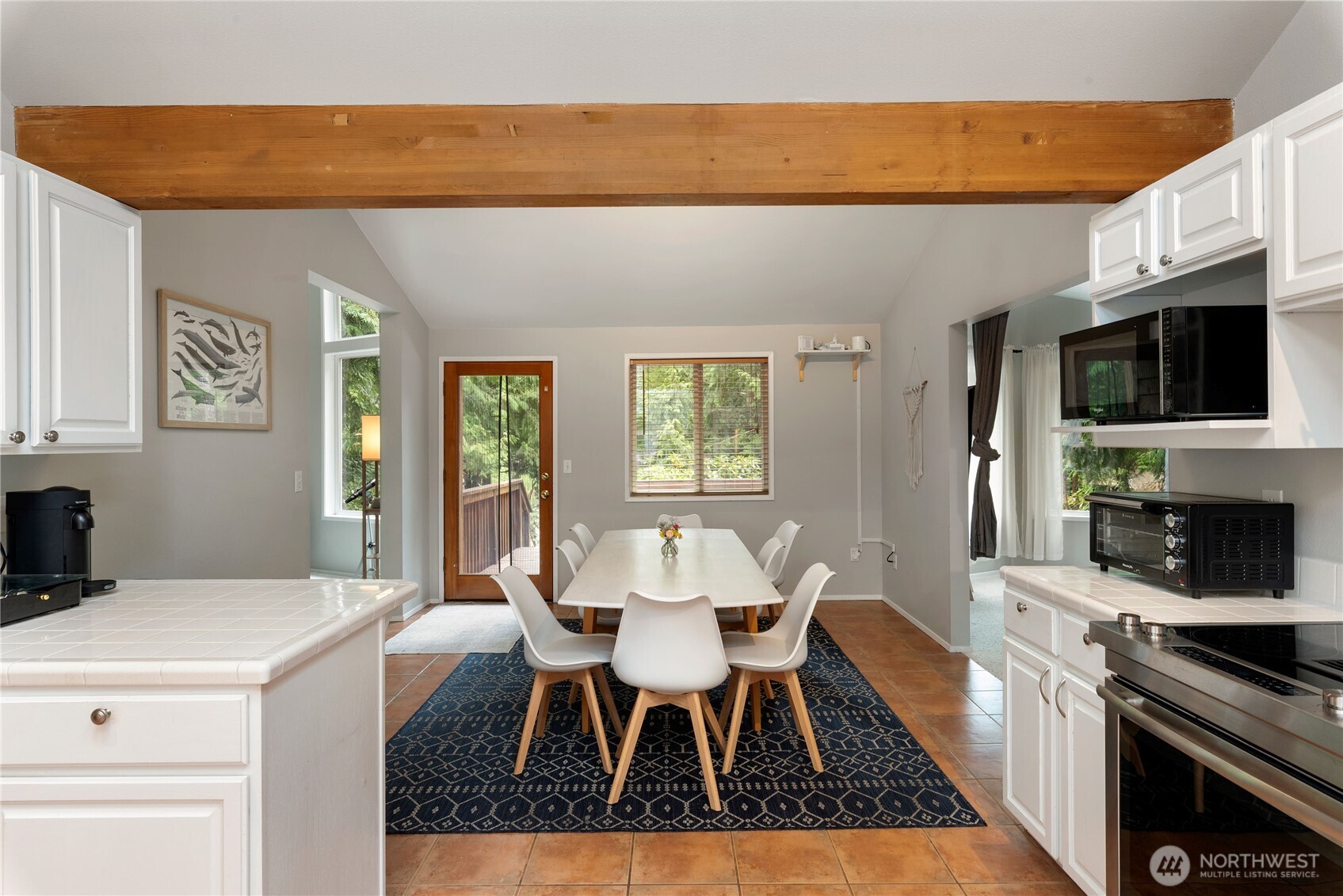 41 E Westlake Place , Allyn, WA 98524