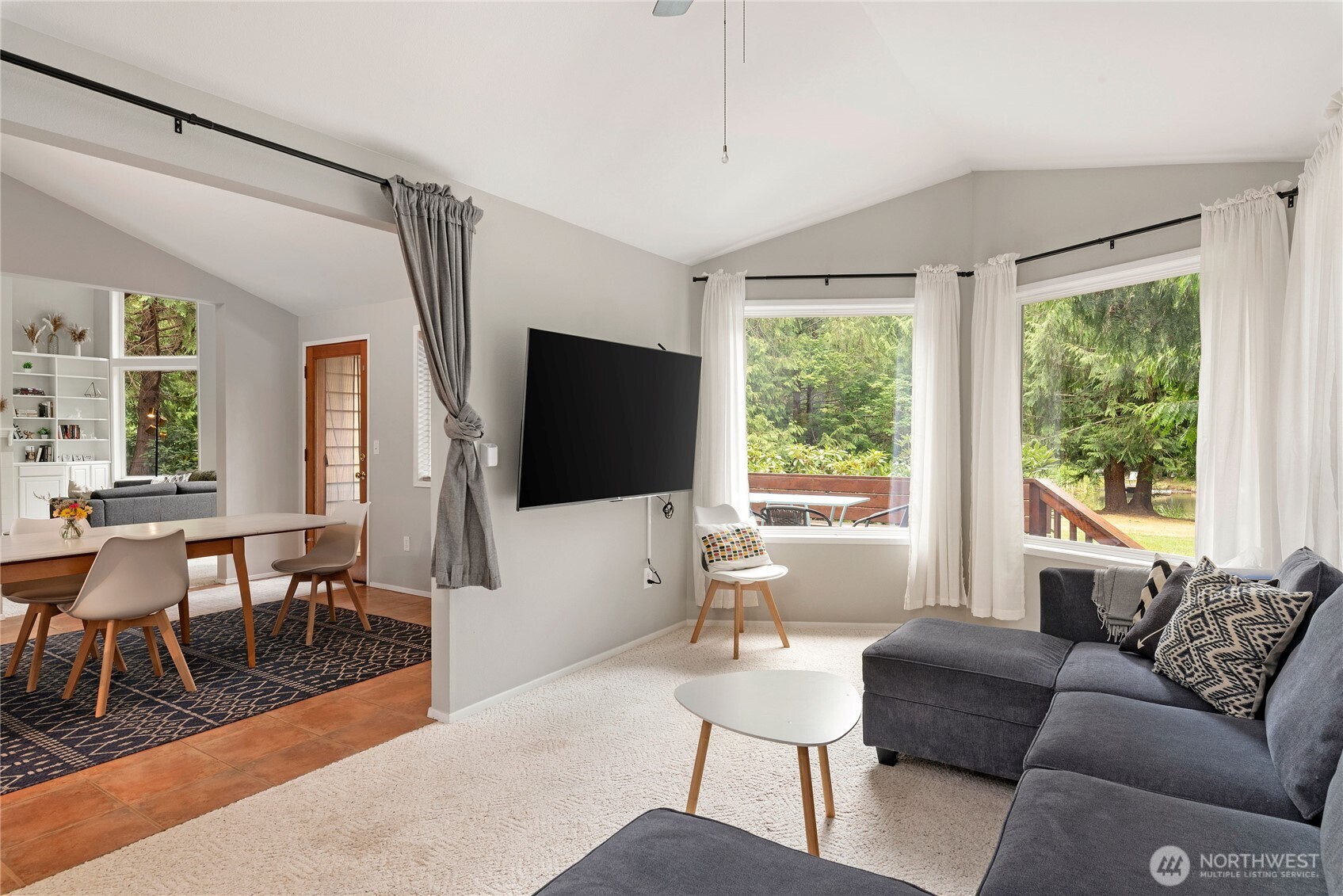 41 E Westlake Place , Allyn, WA 98524