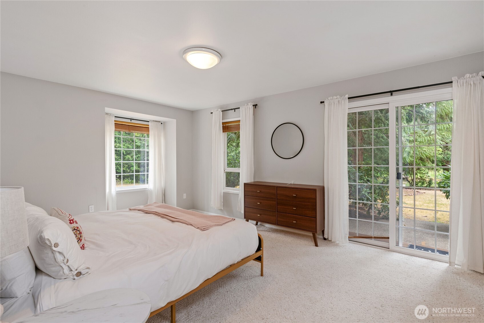 41 E Westlake Place , Allyn, WA 98524