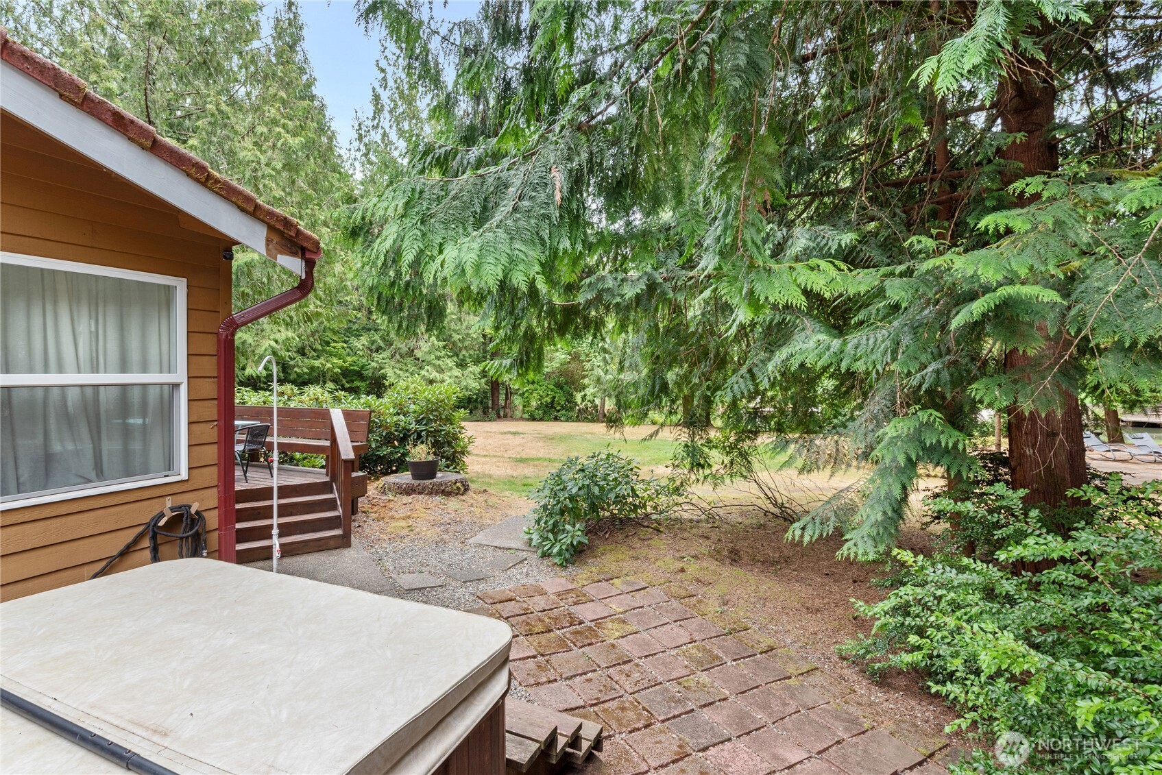 41 E Westlake Place , Allyn, WA 98524