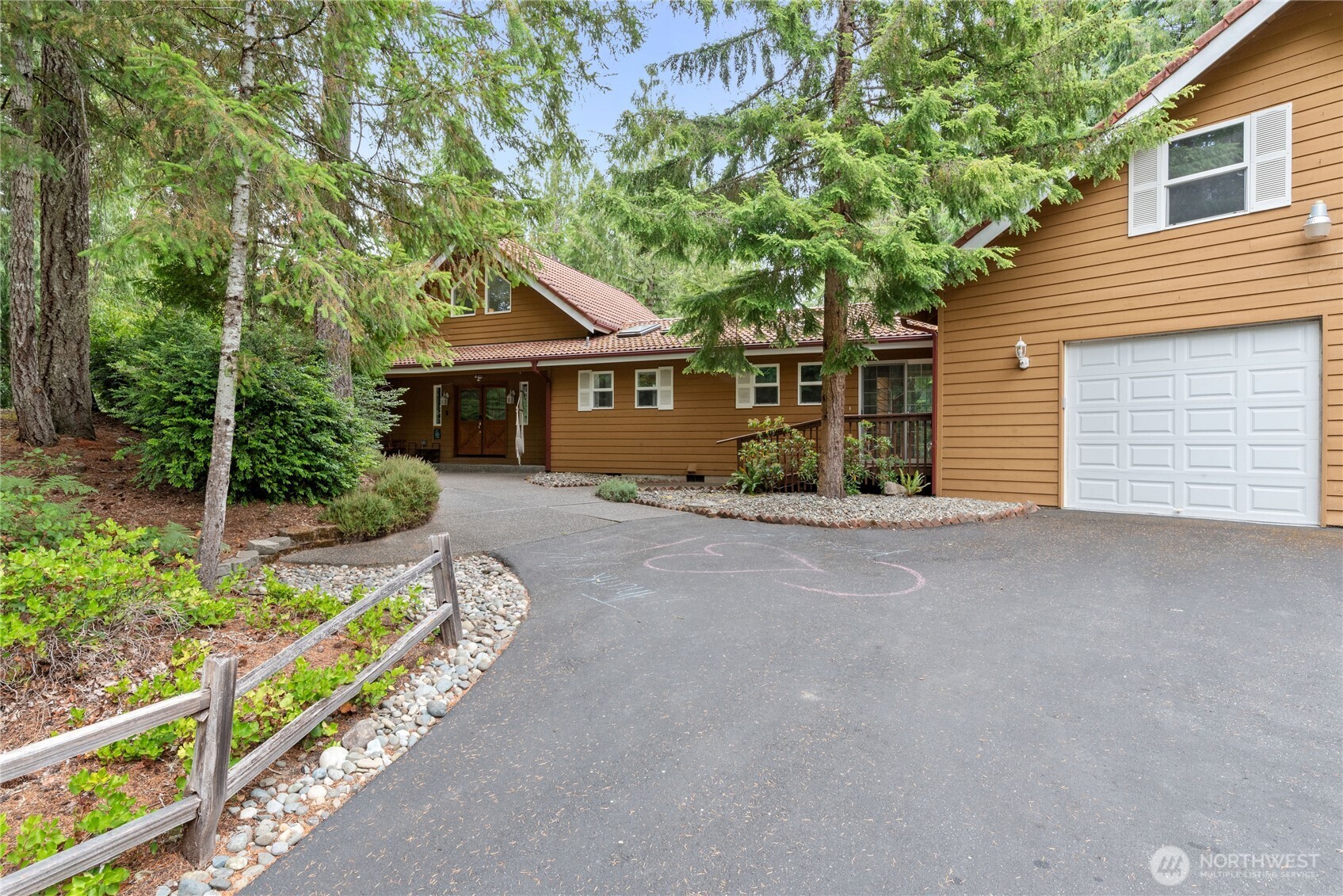 41 E Westlake Place , Allyn, WA 98524