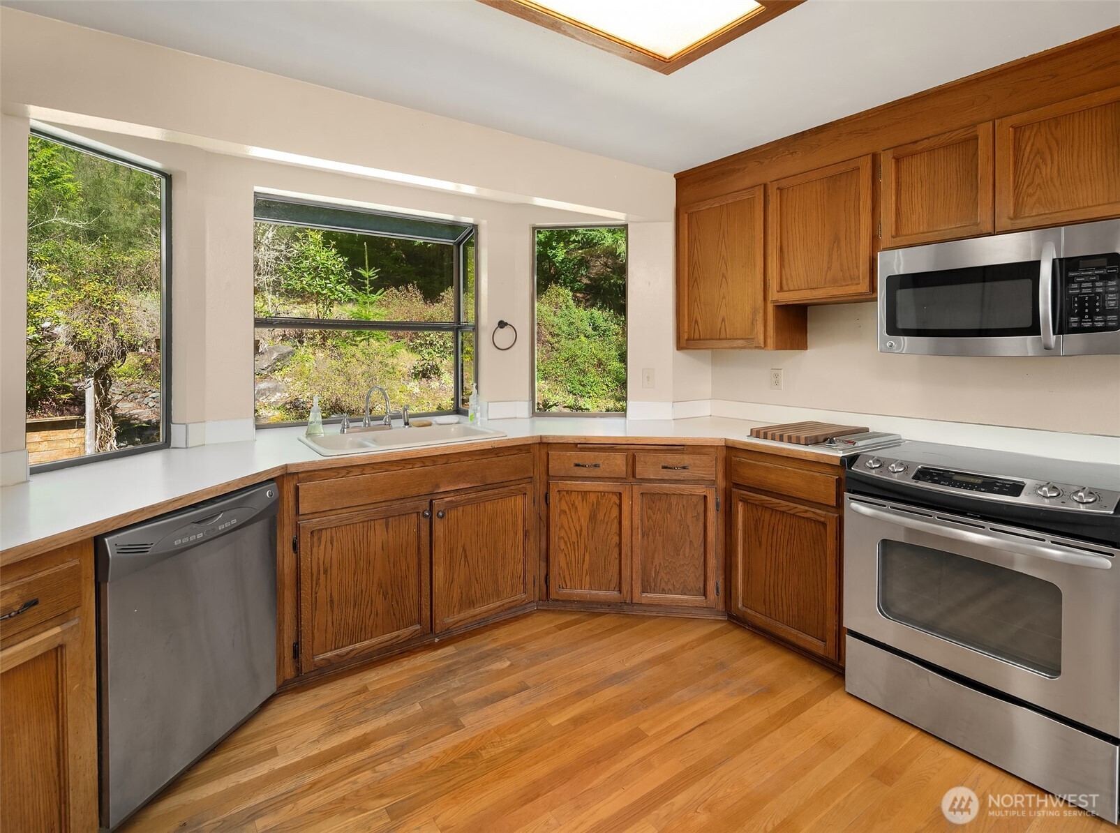 6625 Cromwell Beach Drive NW, Gig Harbor, WA 98335-7513