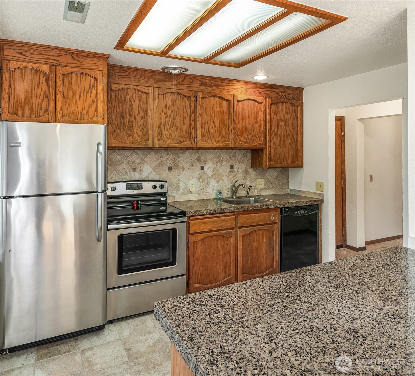 6625 Cromwell Beach Drive NW, Gig Harbor, WA 98335-7513