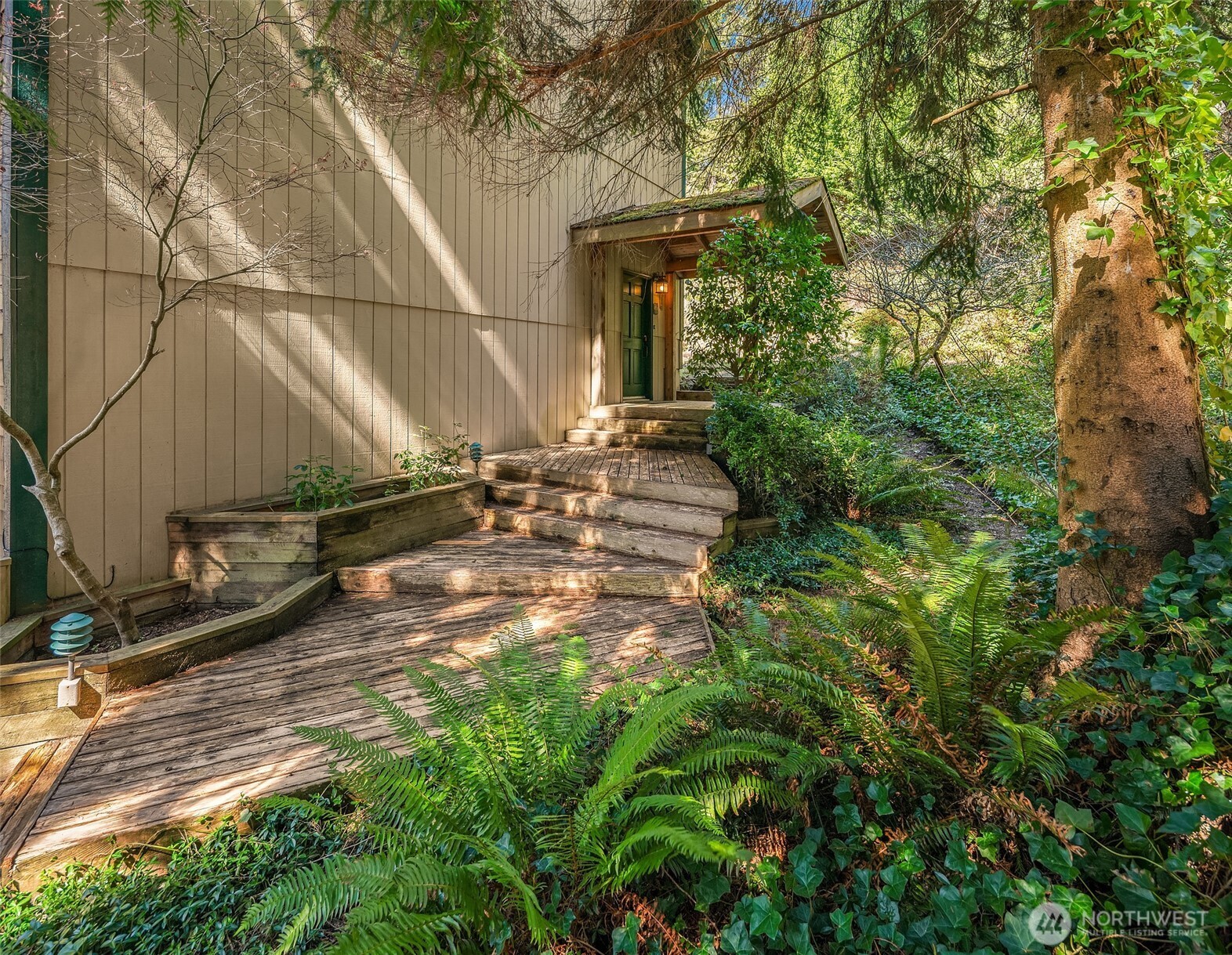 6625 Cromwell Beach Drive NW, Gig Harbor, WA 98335-7513