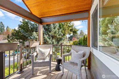 3019 Garlough Avenue SW, Seattle, WA 98116 - Photo 2