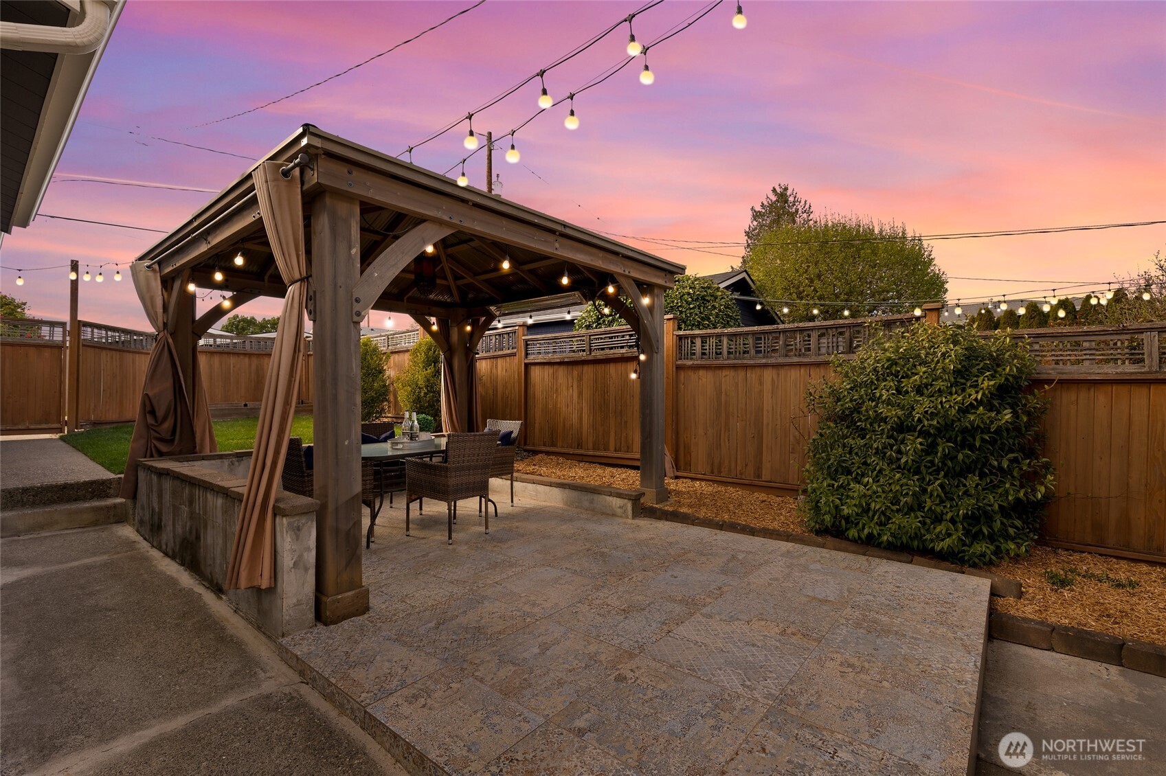 3019 Garlough Avenue SW, Seattle, WA 98116