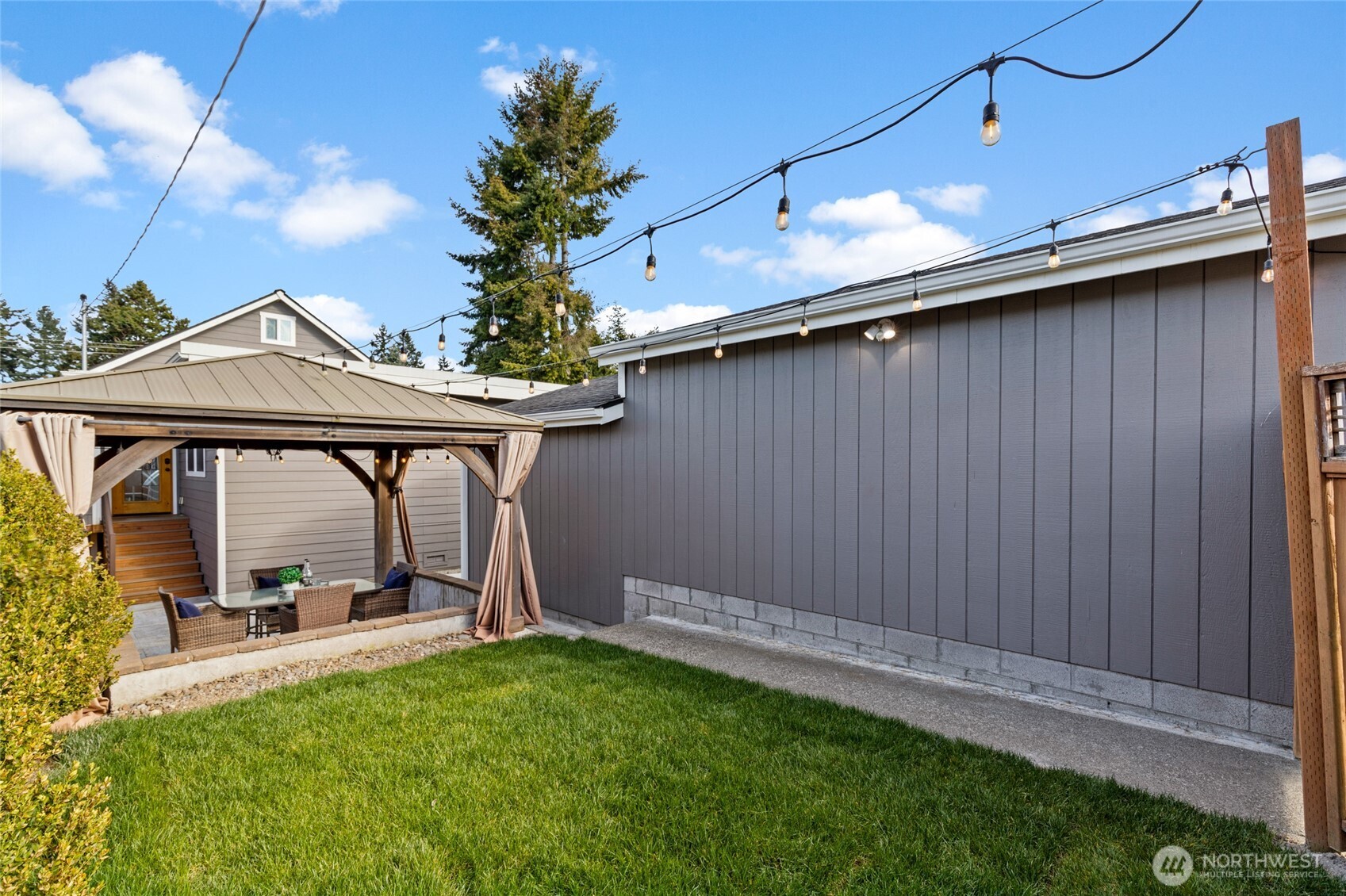 3019 Garlough Avenue SW, Seattle, WA 98116