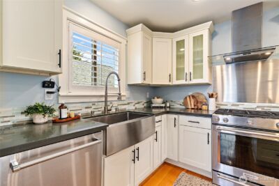 3019 Garlough Avenue SW, Seattle, WA 98116 - Photo 9