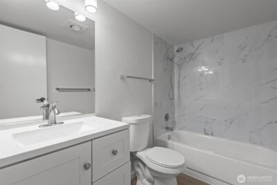 500 W Roy Street #W103, Seattle, WA 98119 - Photo 21