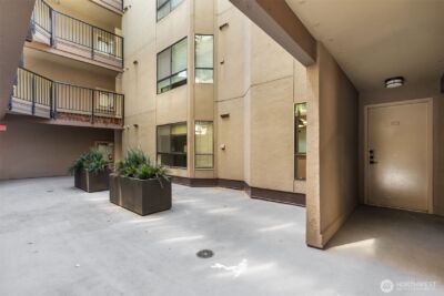 500 W Roy Street #W103, Seattle, WA 98119 - Photo 25