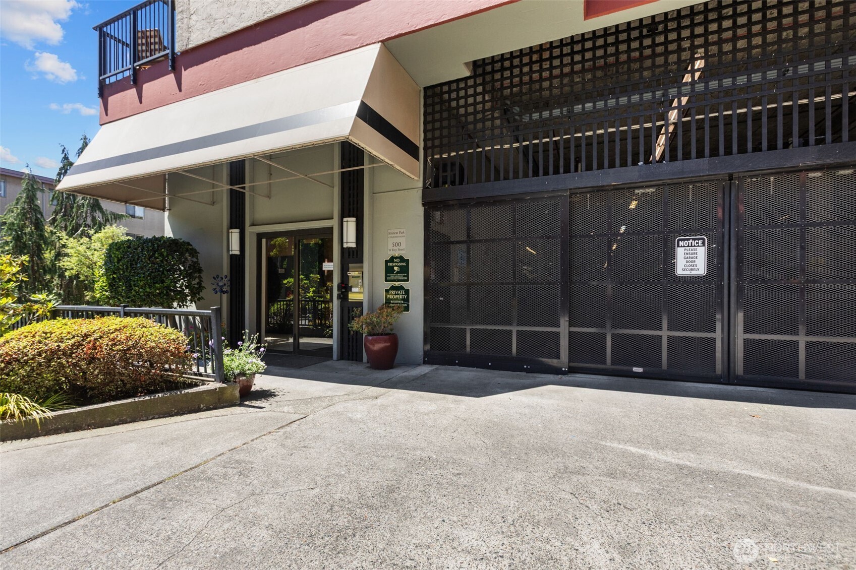 500 W Roy Street #W103, Seattle, WA 98119