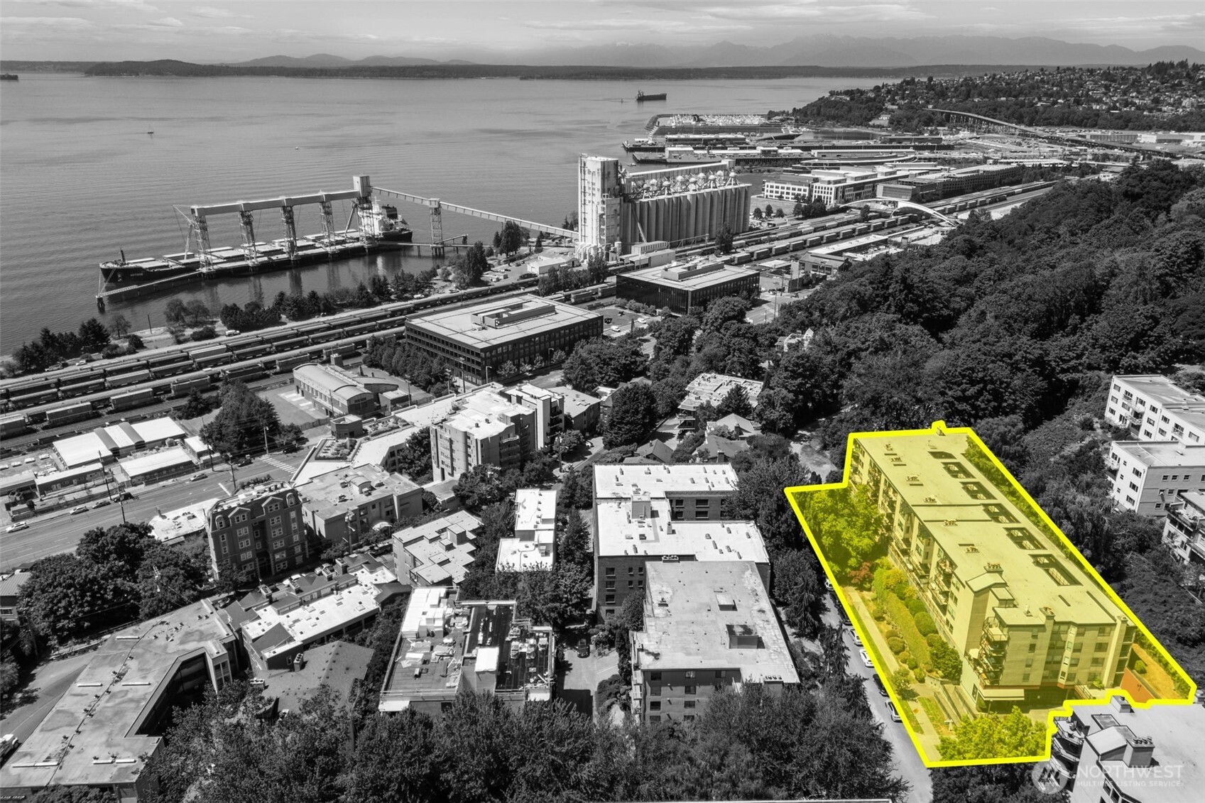 500 W Roy Street #W103, Seattle, WA 98119