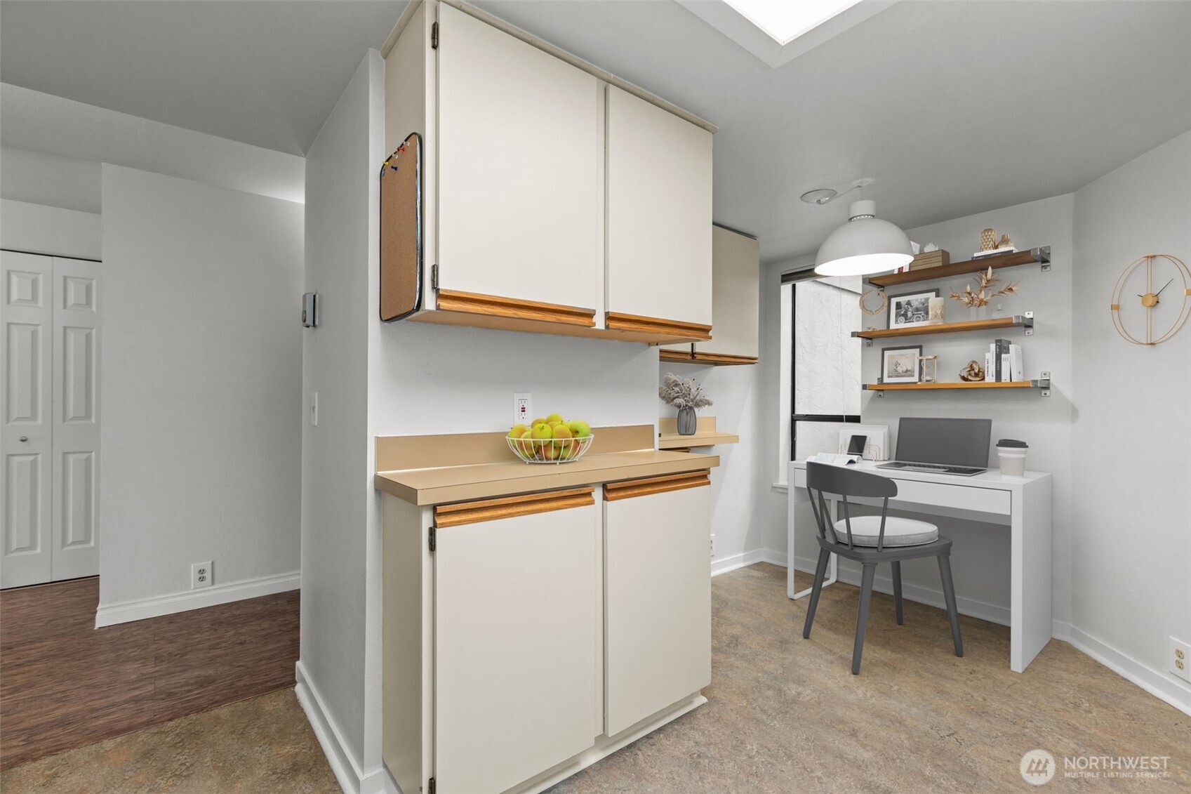 500 W Roy Street #W103, Seattle, WA 98119