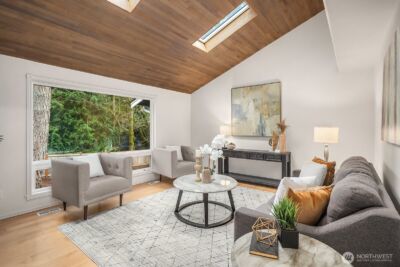 3023 255th Avenue SE, Sammamish, WA 98075 - Photo 2