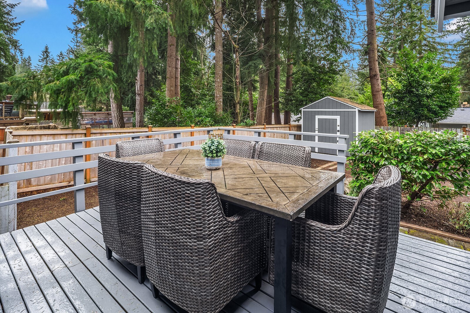 3023 255th Avenue SE, Sammamish, WA 98075