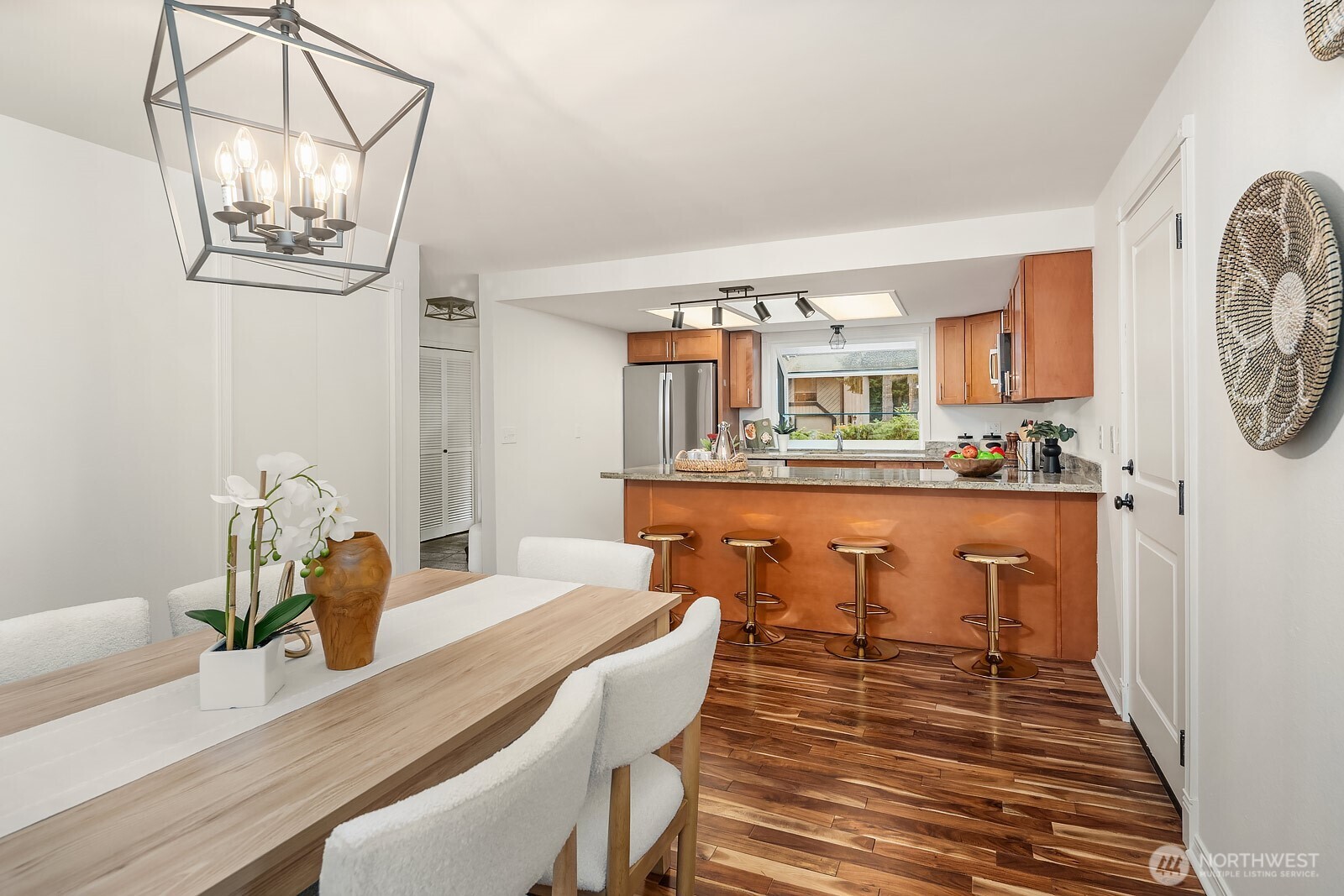 3023 255th Avenue SE, Sammamish, WA 98075