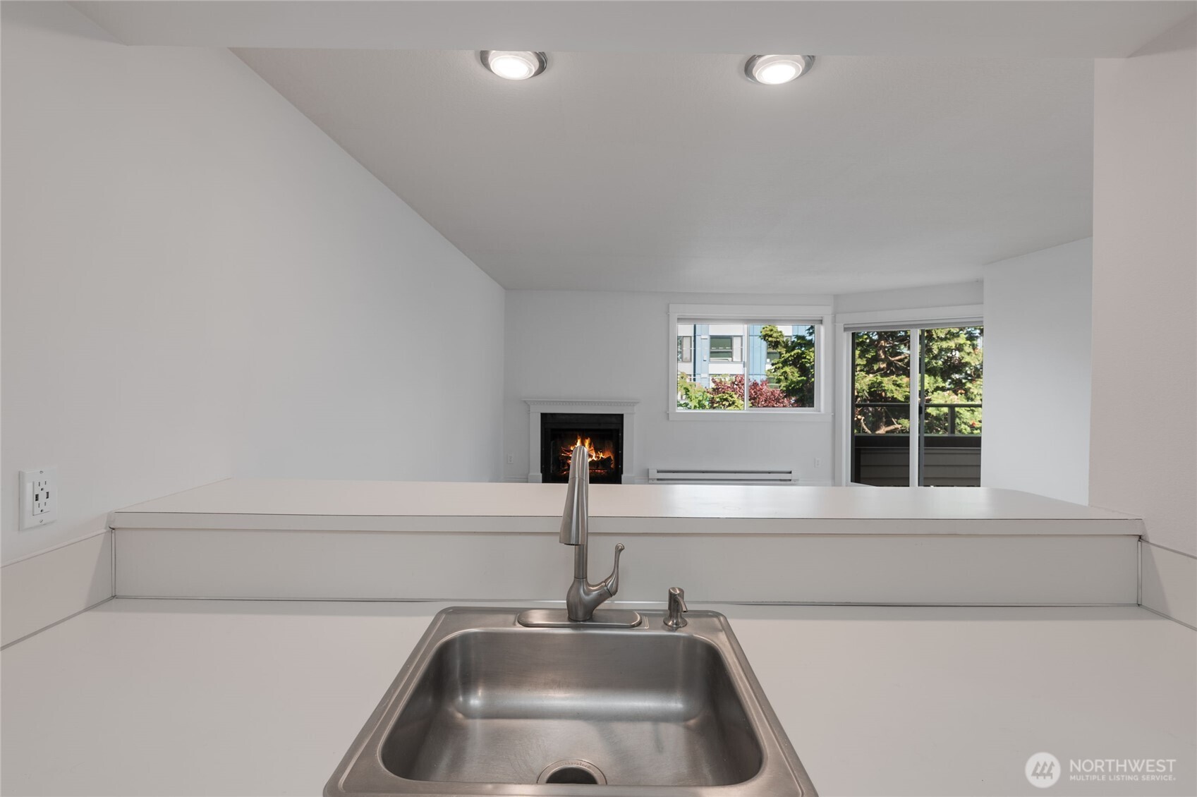 6055 35th Avenue SW #308, Seattle, WA 98126-3051