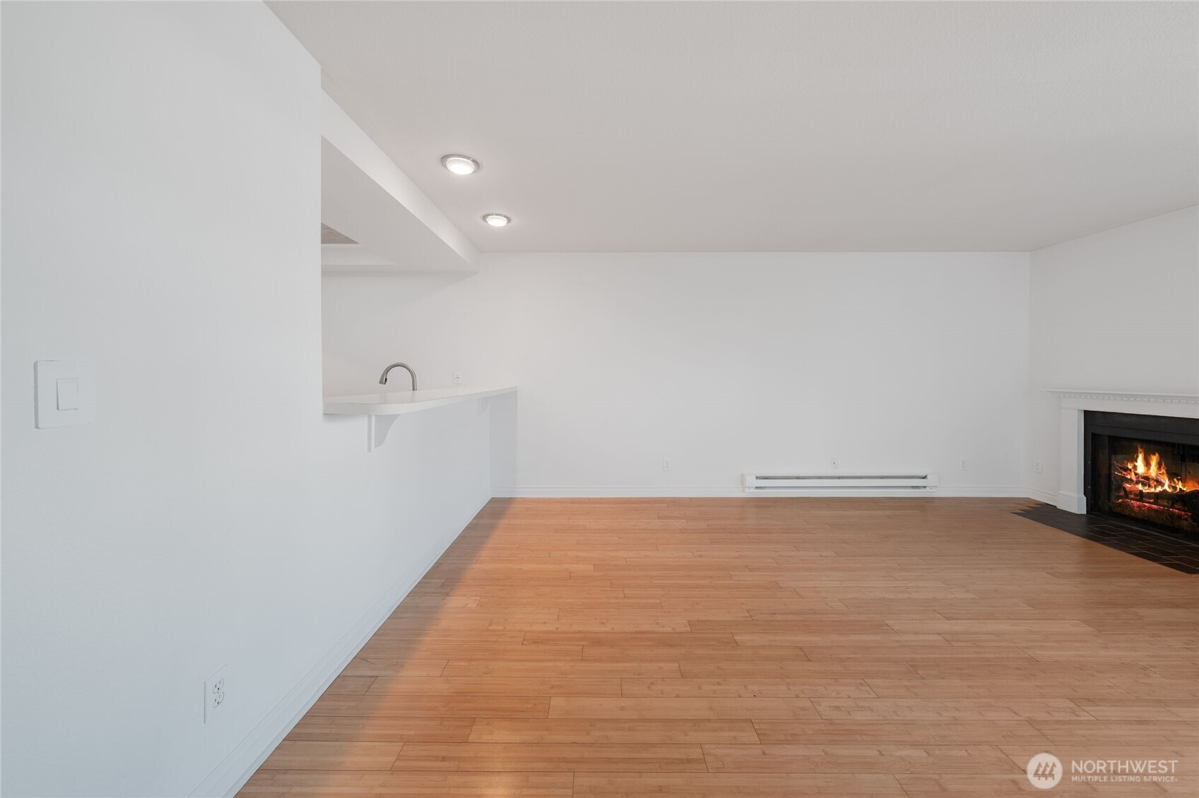 6055 35th Avenue SW #308, Seattle, WA 98126-3051