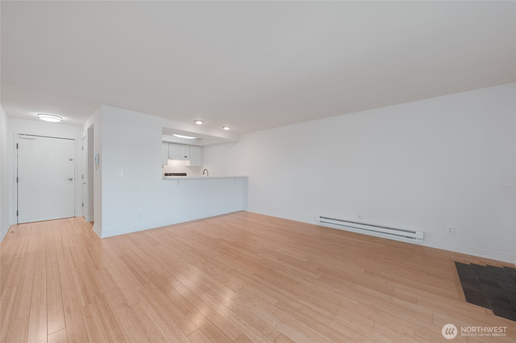 6055 35th Avenue SW #308, Seattle, WA 98126-3051