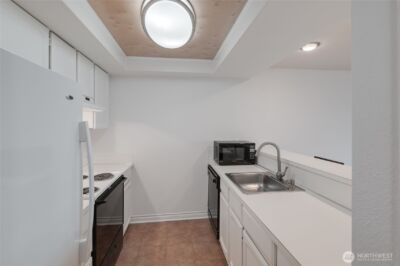 6055 35th Avenue SW #308, Seattle, WA 98126-3051 - Photo 21