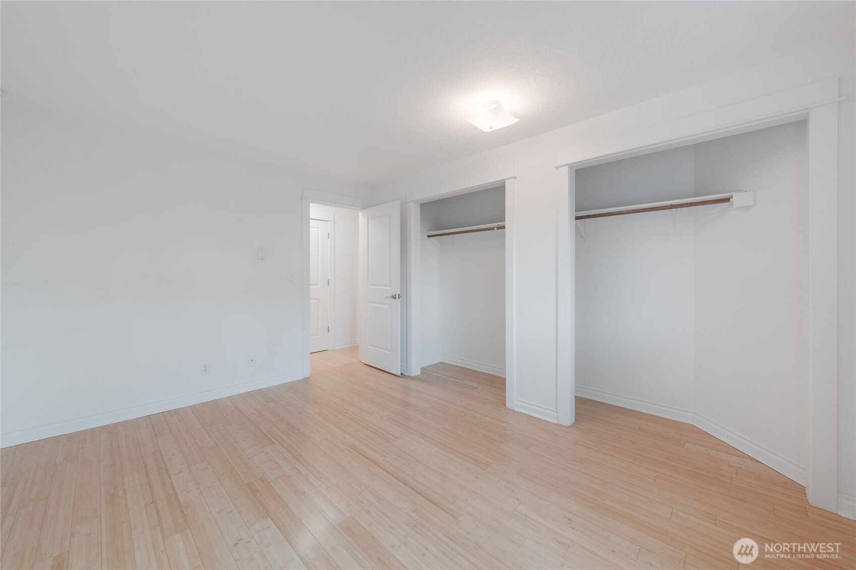 6055 35th Avenue SW #308, Seattle, WA 98126-3051