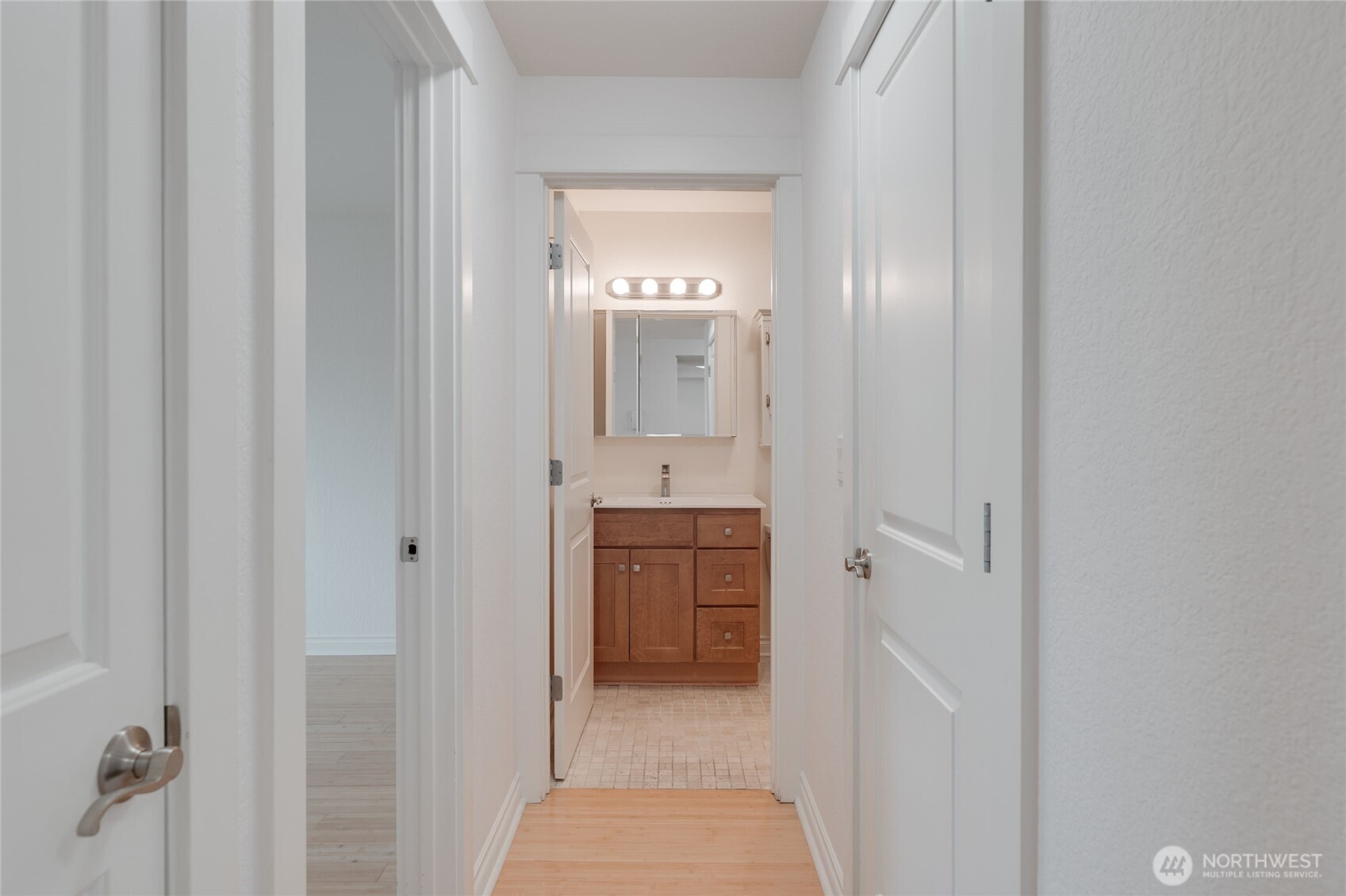 6055 35th Avenue SW #308, Seattle, WA 98126-3051