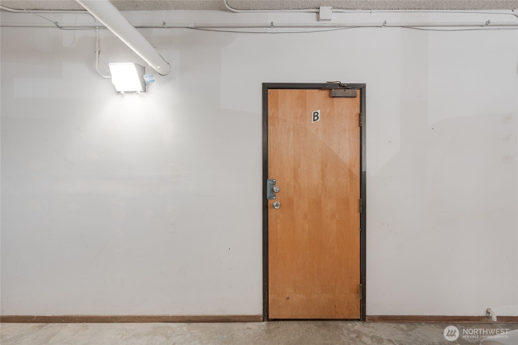 6055 35th Avenue SW #308, Seattle, WA 98126-3051