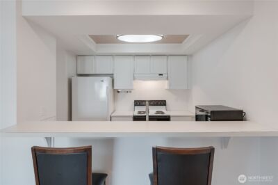 6055 35th Avenue SW #308, Seattle, WA 98126-3051 - Photo 9