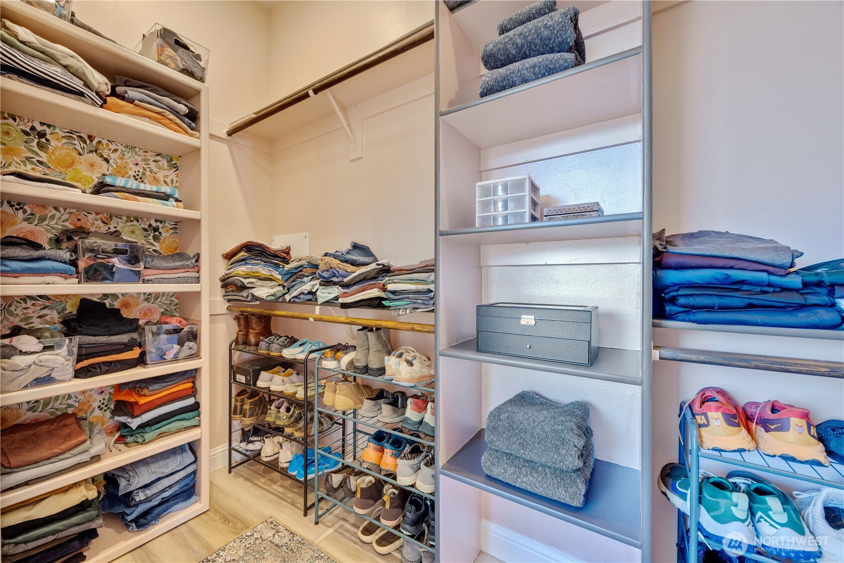 444 Hilltop Place , Chelan, WA 98816