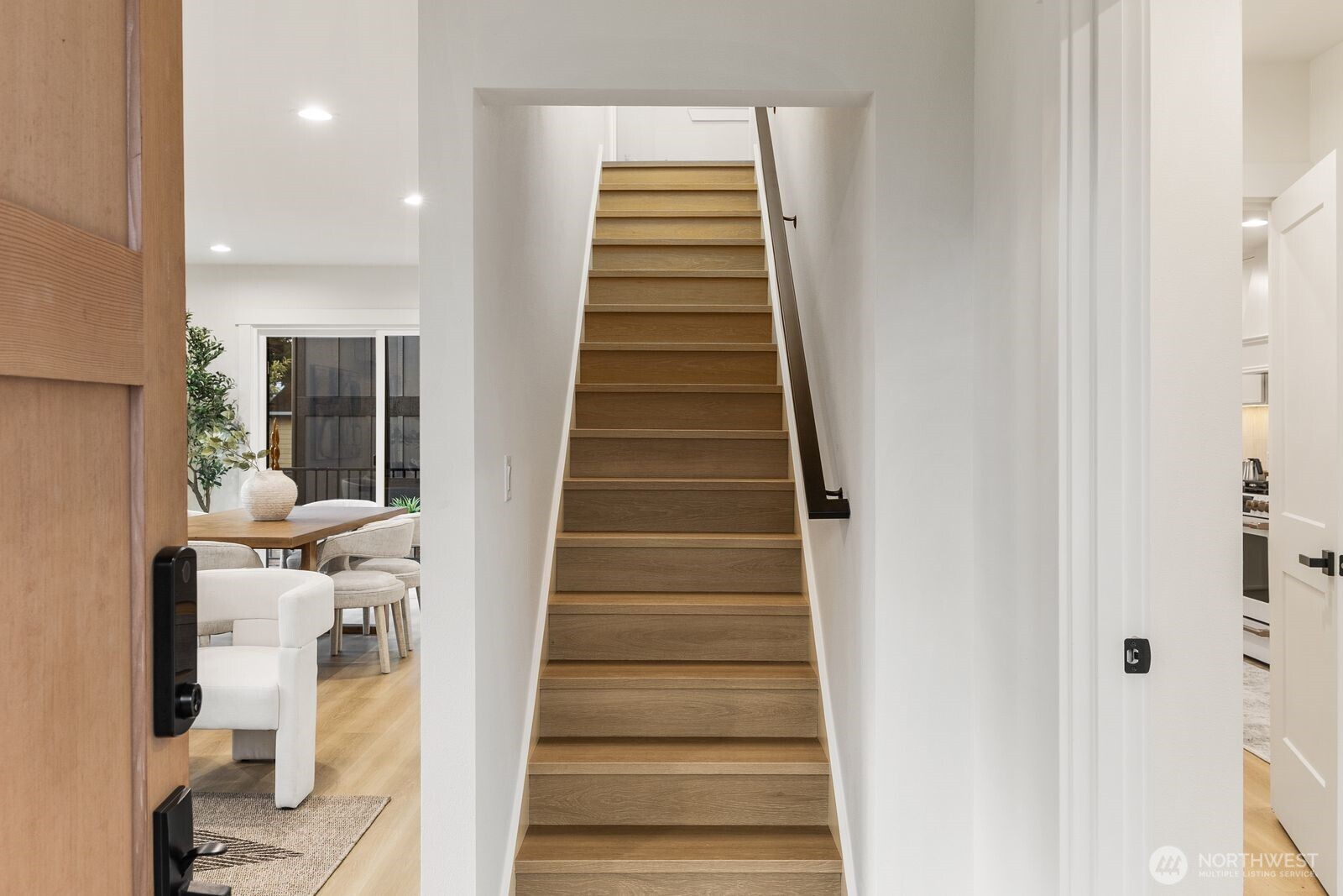 306 NW 45th Street , Seattle, WA 98107