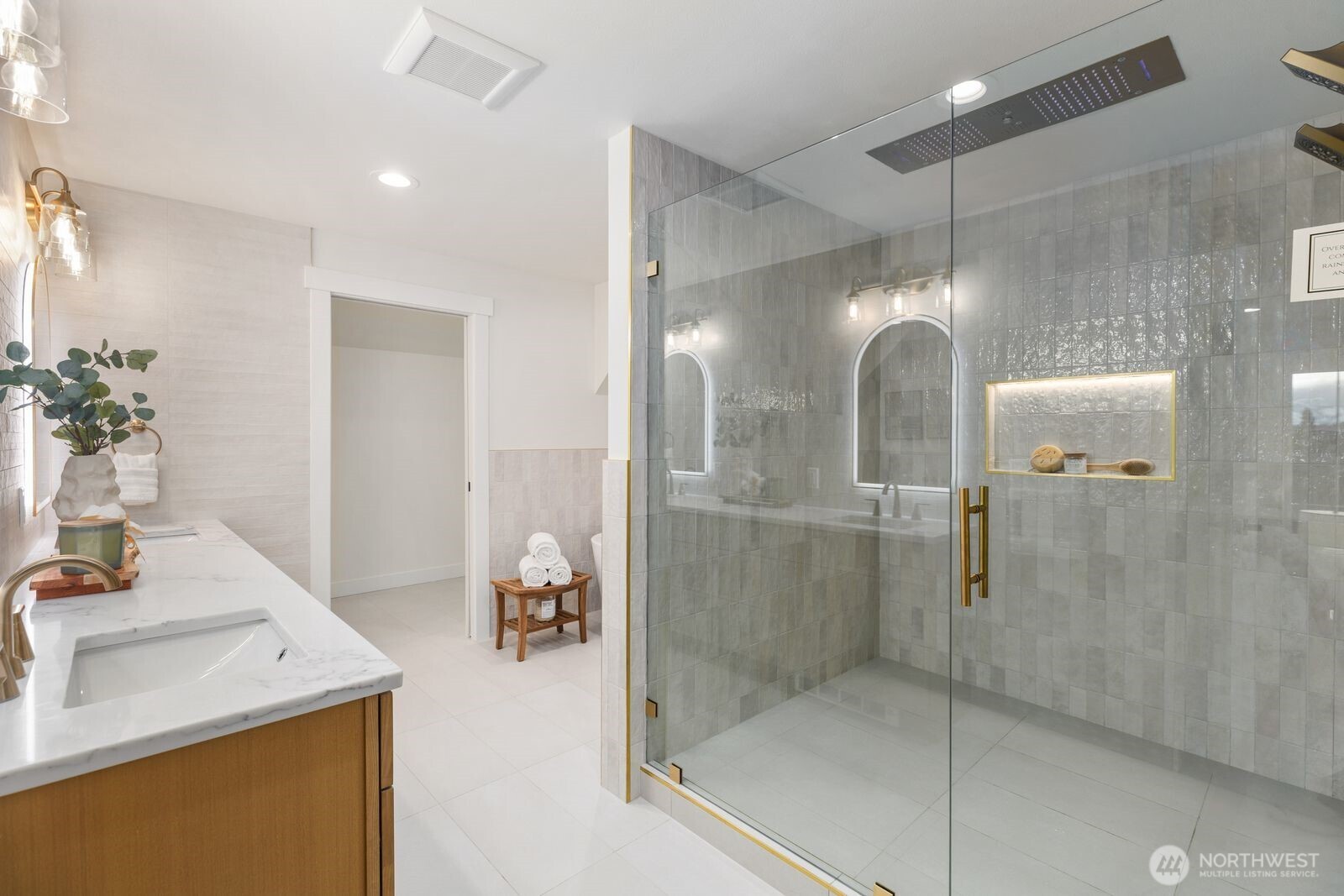 306 NW 45th Street , Seattle, WA 98107