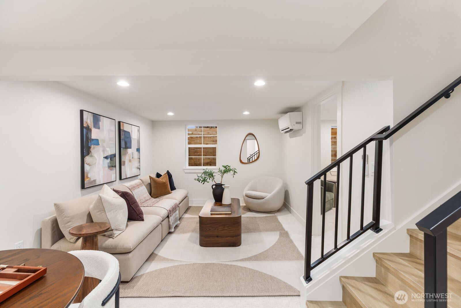 306 NW 45th Street , Seattle, WA 98107