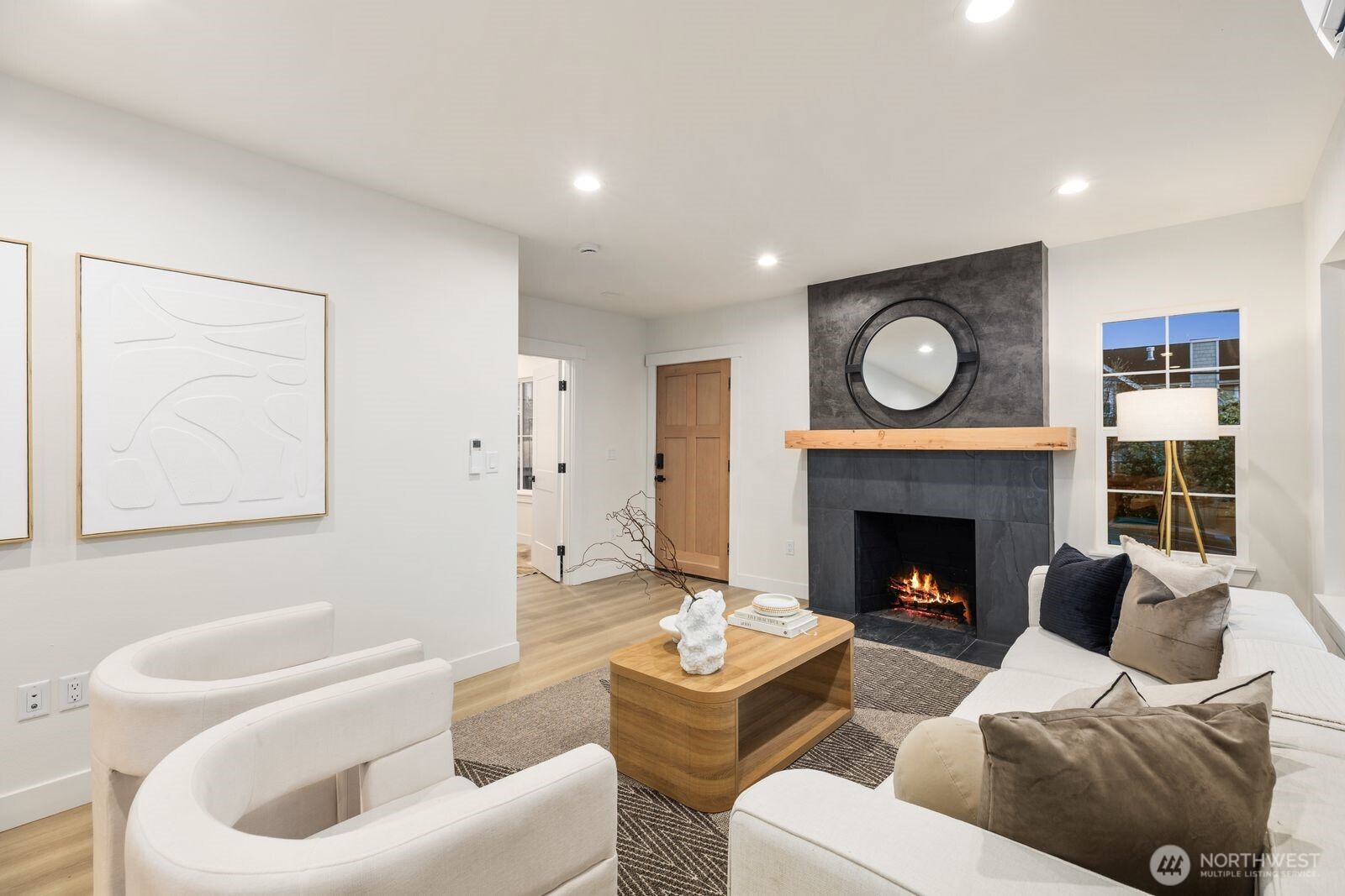 306 NW 45th Street , Seattle, WA 98107