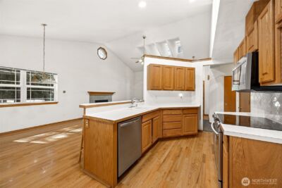 18210 Park Lane SE, Yelm, WA 98597 - Photo 8