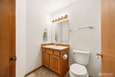 18210 Park Lane SE, Yelm, WA 98597 - Photo 10