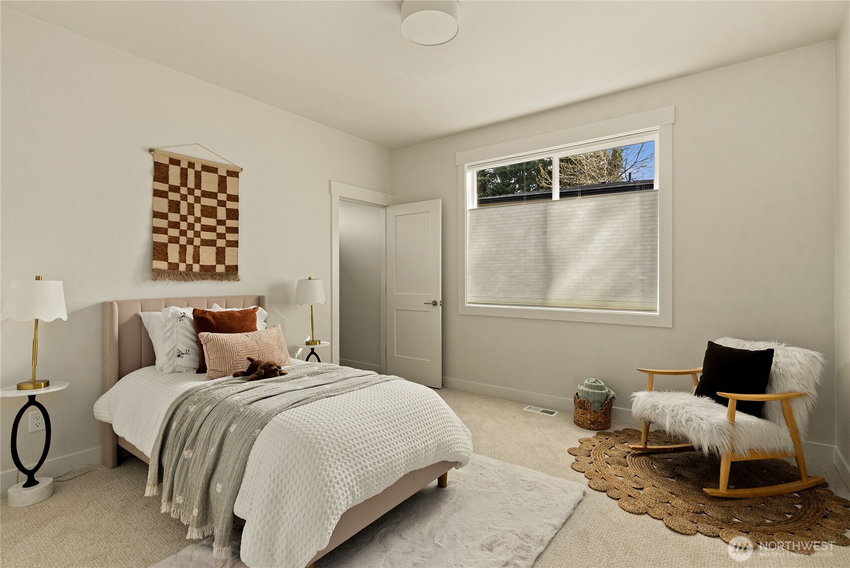 1303 Maine Court , Milton, WA 98354