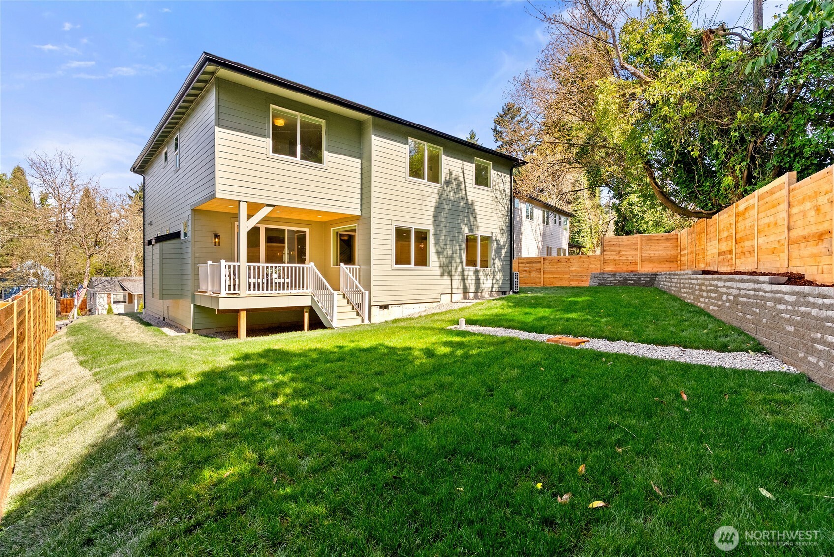 1303 Maine Court , Milton, WA 98354