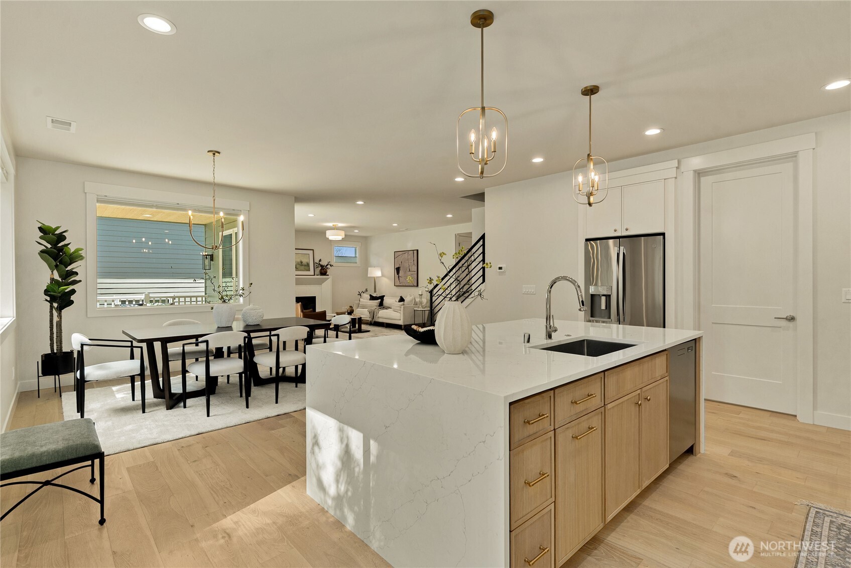 1303 Maine Court , Milton, WA 98354