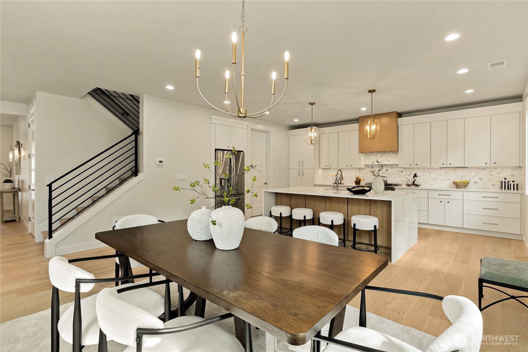 1303 Maine Court , Milton, WA 98354