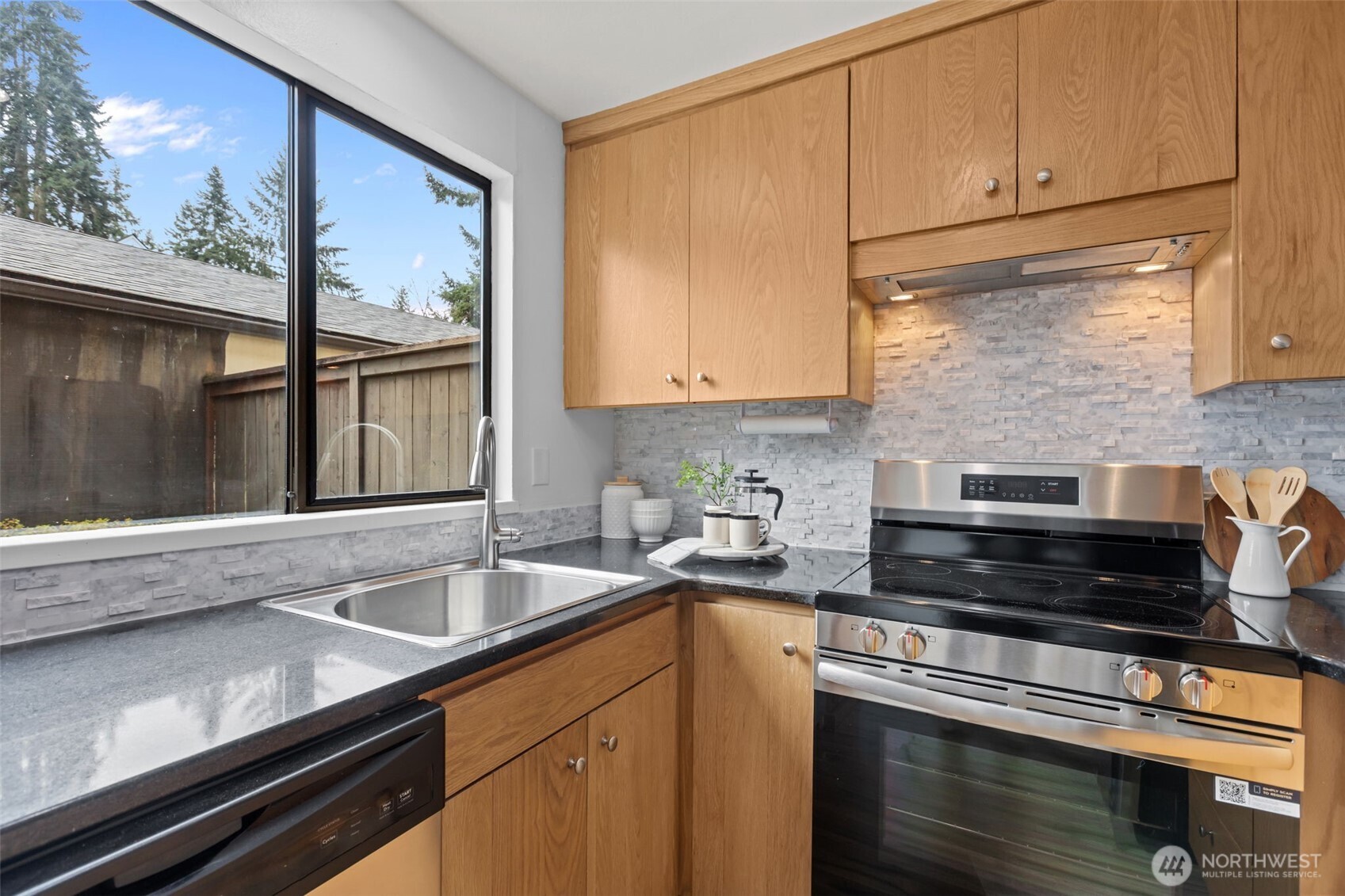 1717 150th Avenue SE #1, Bellevue, WA 98007
