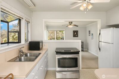 321 6th Avenue S, Kirkland, WA 98033 - Photo 6