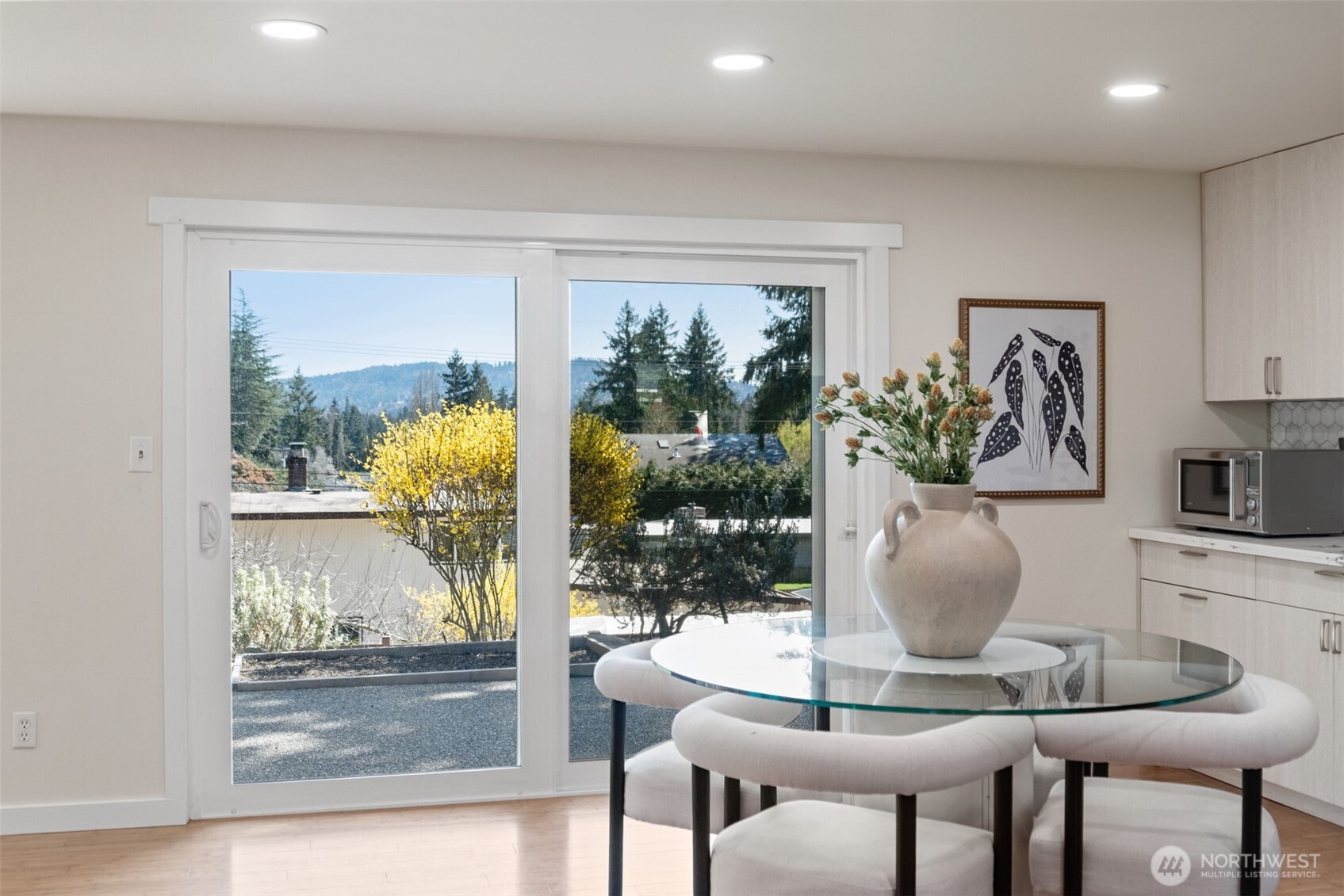 16127 SE 5th Street , Bellevue, WA 98008
