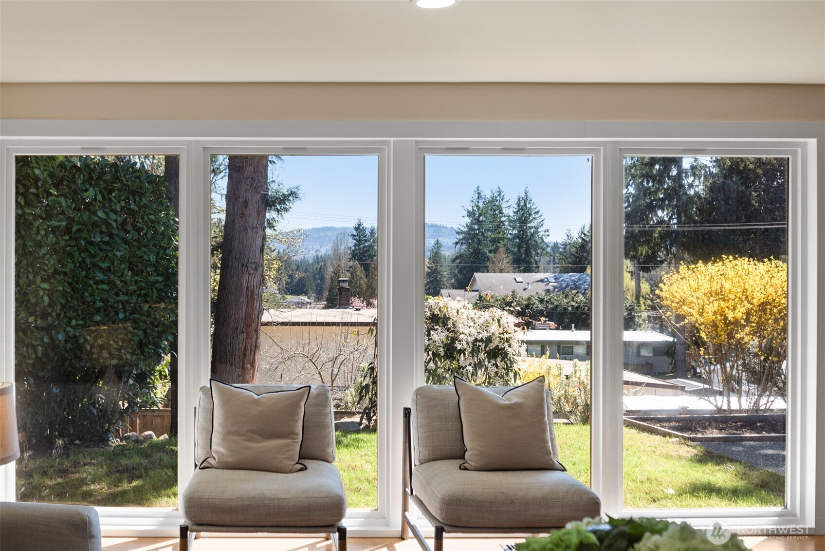 16127 SE 5th Street , Bellevue, WA 98008