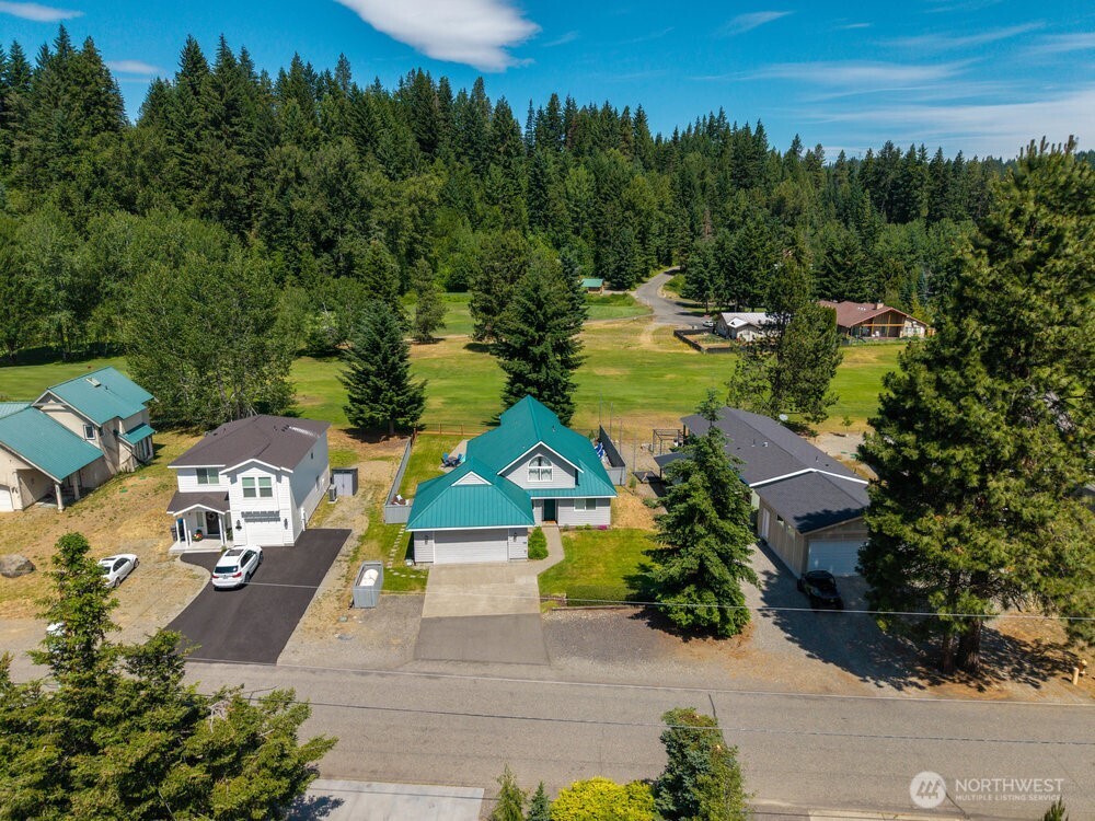 491 Pebble Beach Dr , Cle Elum, WA 98922
