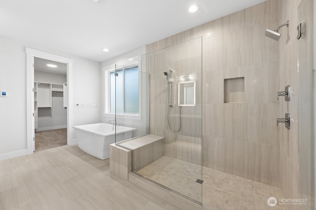 24914 SE 17th Street #2, Sammamish, WA 98075