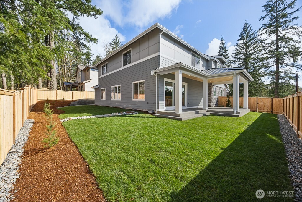 24914 SE 17th Street #2, Sammamish, WA 98075