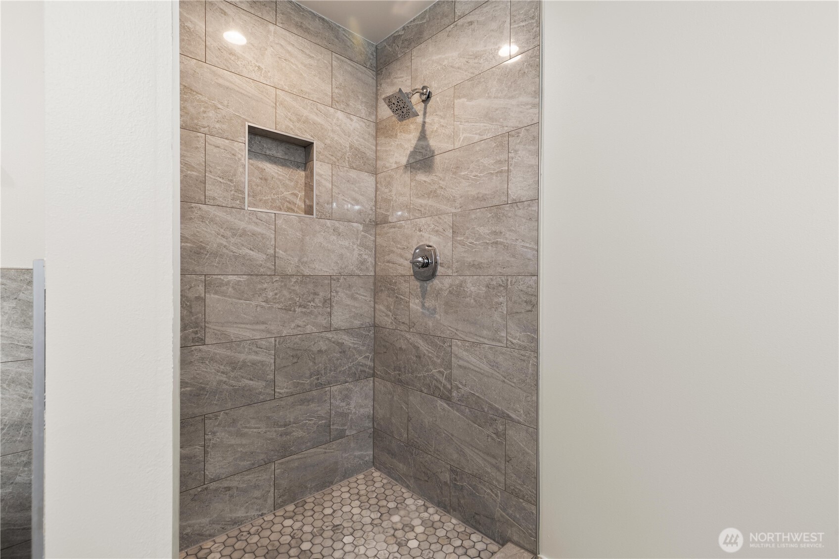 1120 131st Street SE #B, Everett, WA 98208-7240