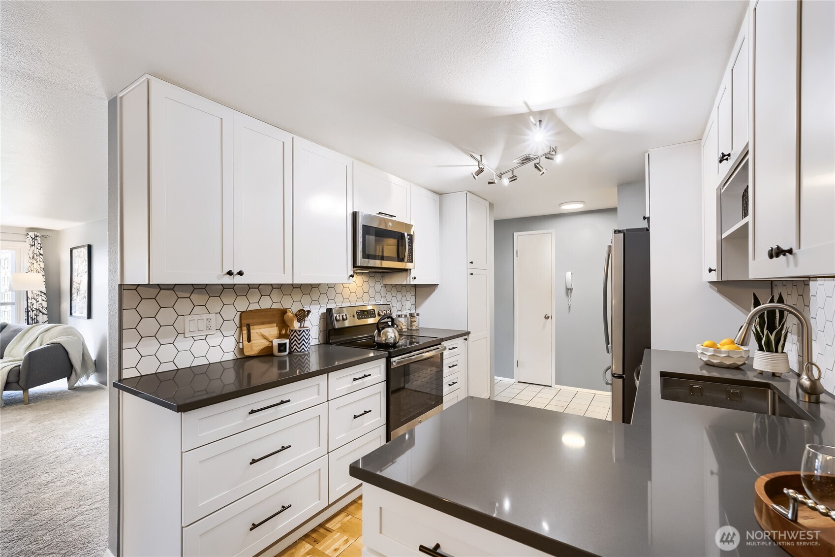 1800 Boylston Avenue #302, Seattle, WA 98122