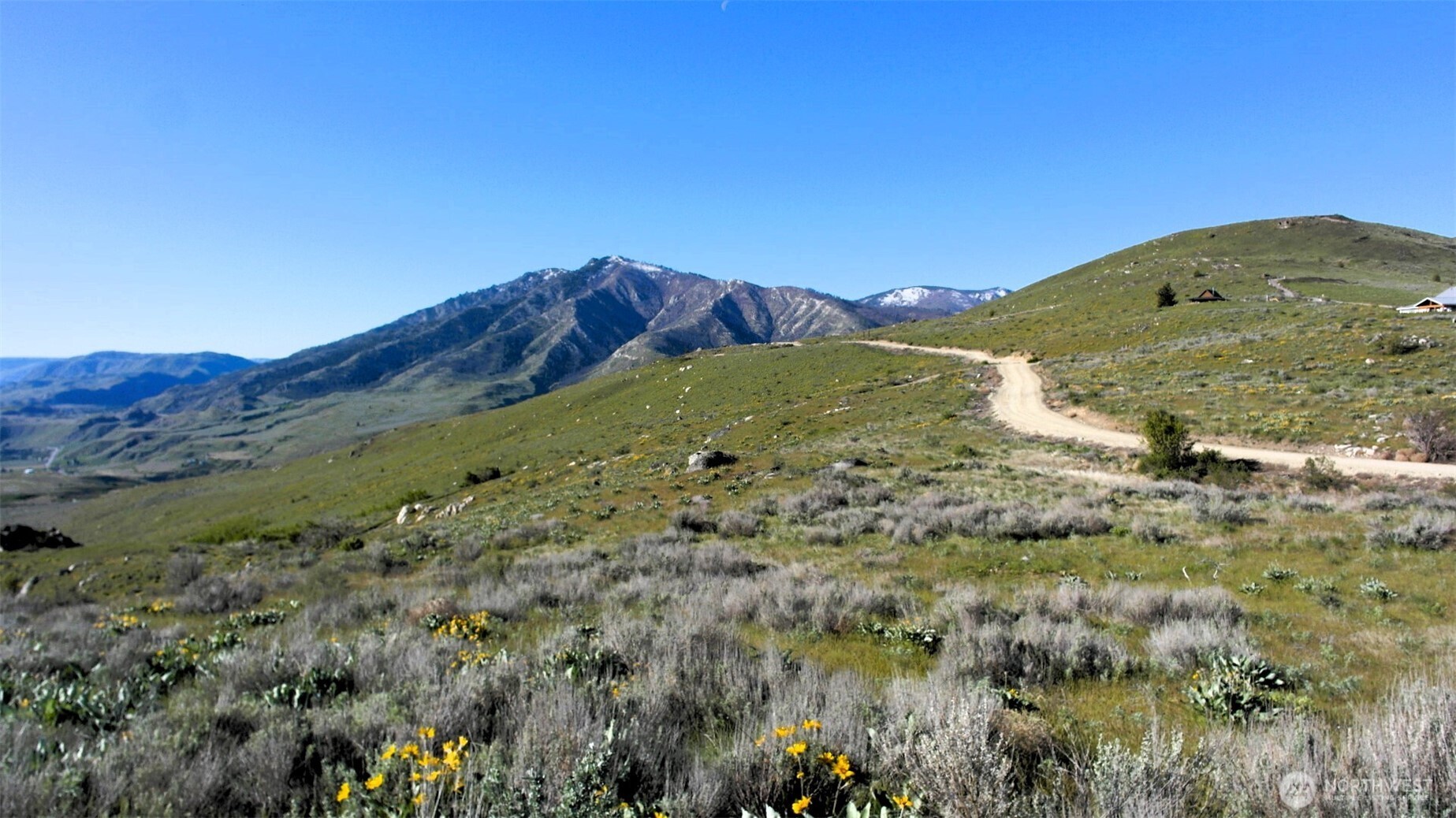 31 Cowboy Road , Methow, WA 98834